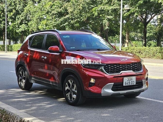Kia Sonet 2021 Luxury AT - 17000 km