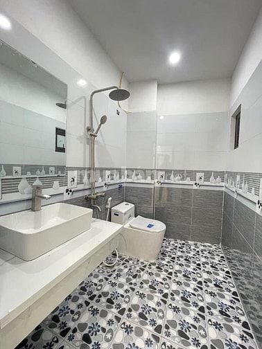 BÁN NHÀ PLQĐ - NGUYỄN NGỌC NẠI Ô tô đỗ cửa 2 thoáng cách phố 30m