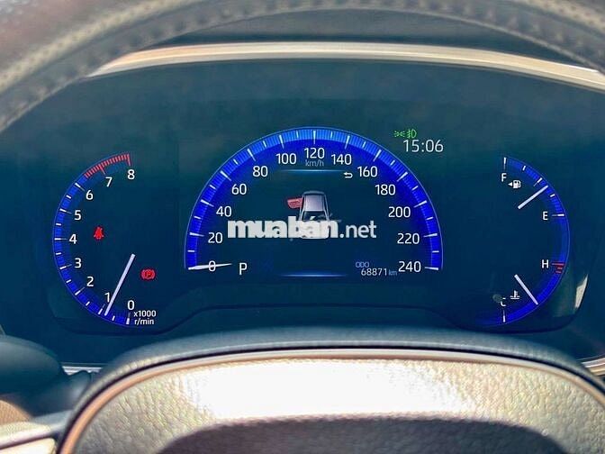 TOYORA ALTIS 2022 1.8 V - 68000 km