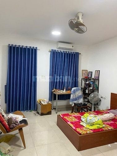 Nhà nở Hậu lớn gần KDC HimLam, DT ~90 m2
