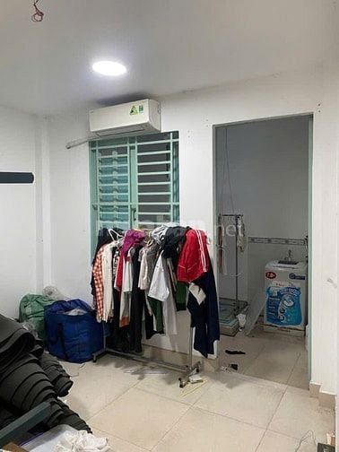 Nhà nở Hậu lớn gần KDC HimLam, DT ~90 m2