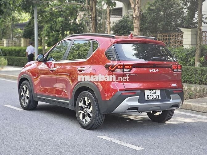 Kia Sonet 2021 Luxury AT - 17000 km