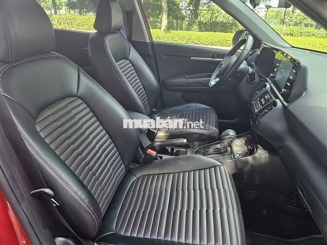 Kia Sonet 2021 Luxury AT - 17000 km