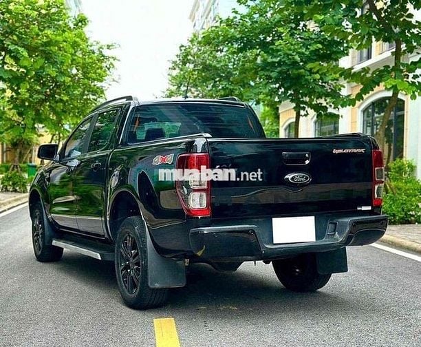Ford Ranger WildTrak 4x4 bản Full kịch - Còn góp