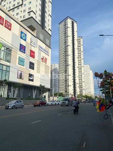 Bán nhà MT Tạ Quang Bửu P5 Q8, đường rộng 30m kinh doanh
