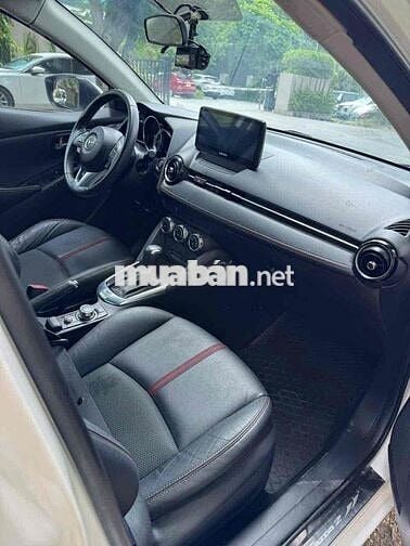 Mazda 2 2016  1.5 AT Sedan - 68000 km