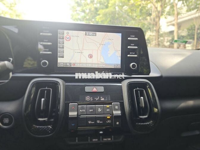Kia Sonet 2021 Luxury AT - 17000 km