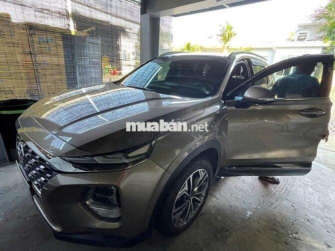 Hyundai Santa Fe 2019 2.2D Premium - 114997 km
