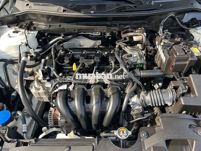 Mazda 2 2024 Luxury - 10000 km