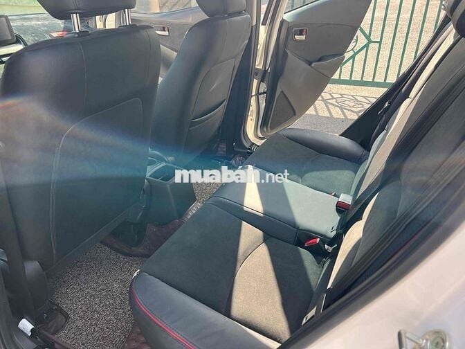 Mazda 2 2024 Luxury - 10000 km