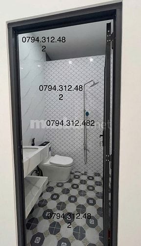 Nhà đẹp mới hoàn thiện hẻm ôtô xã bình chánh , huyện bình chánh . 