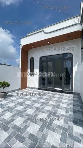 Nhà đẹp mới hoàn thiện hẻm ôtô xã bình chánh , huyện bình chánh . 