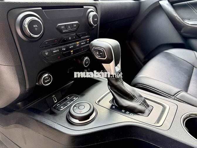 Ford Everest 2018 Titanium 2.0L 4x4 AT - 90000 km