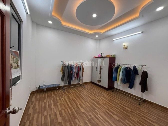 Nhà 3,7 x 14,5 đúc 1 trệt 2 lầu sân thượng quang trung p10 gò vấp 