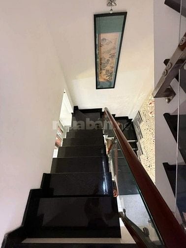 Nhà 3,7 x 14,5 đúc 1 trệt 2 lầu sân thượng quang trung p10 gò vấp 