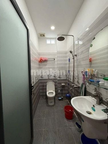 Nhà 3,7 x 14,5 đúc 1 trệt 2 lầu sân thượng quang trung p10 gò vấp 