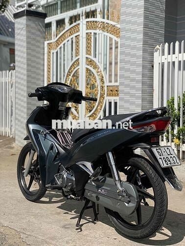 Xe chính chủ. máy zin áo đẹp lh tại nhà