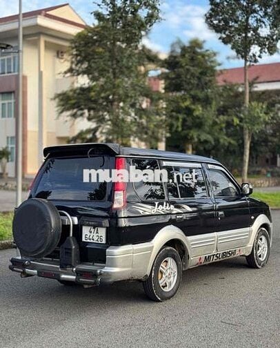 Mitsubishi Jolie 2005 bánh treo