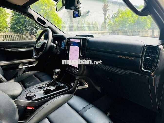 Ford Ranger Wildtrak 2022 - Form Mới 2 Cầu Xe Đẹp