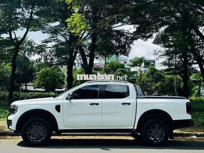 Ford Ranger Wildtrak 2022 - Form Mới 2 Cầu Xe Đẹp