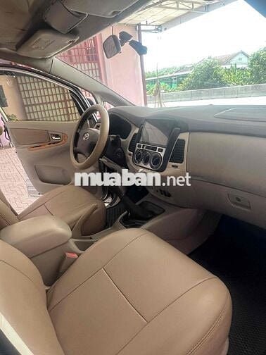 Toyota Innova 2009 G - 123 km