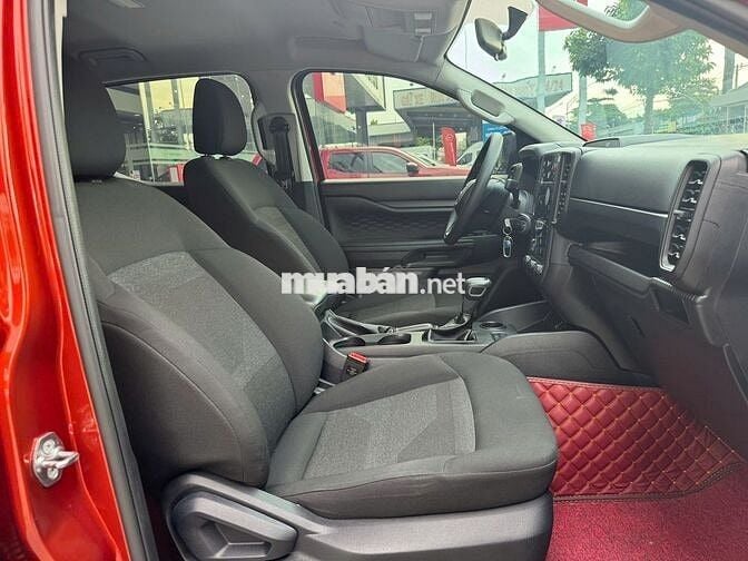 Bán Tải Ford Ranger XLS 1 Cầu Tự Động 2025 Xe Lướt