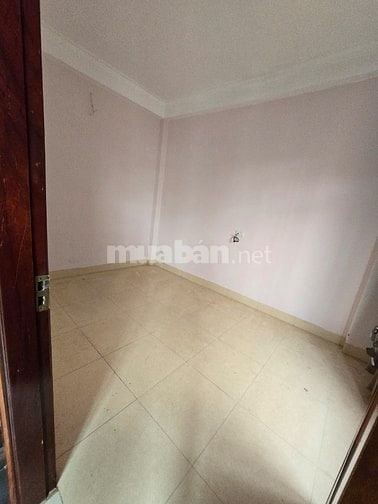 Cho thuê nhà nguyên tầng – khu Giáp Bát (ngõ 221 Giáp Bát)