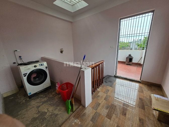 Cho thuê nhà nguyên tầng – khu Giáp Bát (ngõ 221 Giáp Bát)