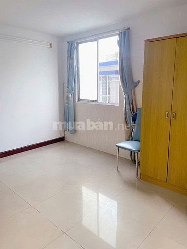 CC Nguyễn Thị Tần P2Q8  62m 2PN 2 ban công có sẵn Nt cạnh chợ Rạch Ông