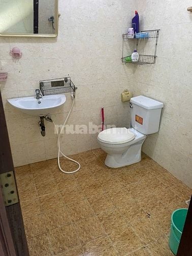 CC Nguyễn Thị Tần P2Q8  62m 2PN 2 ban công có sẵn Nt cạnh chợ Rạch Ông