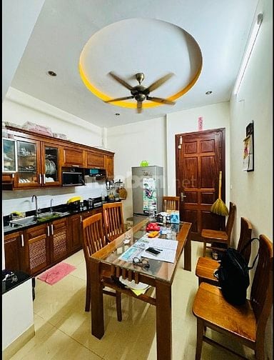 Bán nhà Hoàng Quốc Việt, nhà đẹp,2 mặt ngõ ô tô.S= 37,5m2. Giá:14,5 tỷ