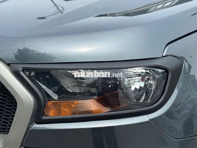 Bán xe Ford Ranger 2016 XLS 2.2L 4x2 AT màu xám