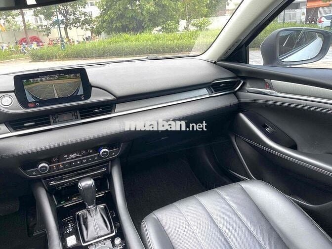 Mazda 6 2.0L Premium tuỳ chọn cao cấp sx 2022