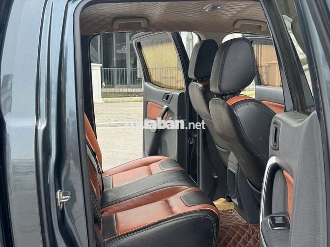 Bán xe Ford Ranger 2016 XLS 2.2L 4x2 AT màu xám