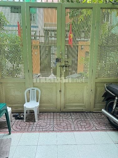Nhà hẻm xe hơi chánh hưng phường5 Q8.  Cách MT phạm hùng 2 căn nhà