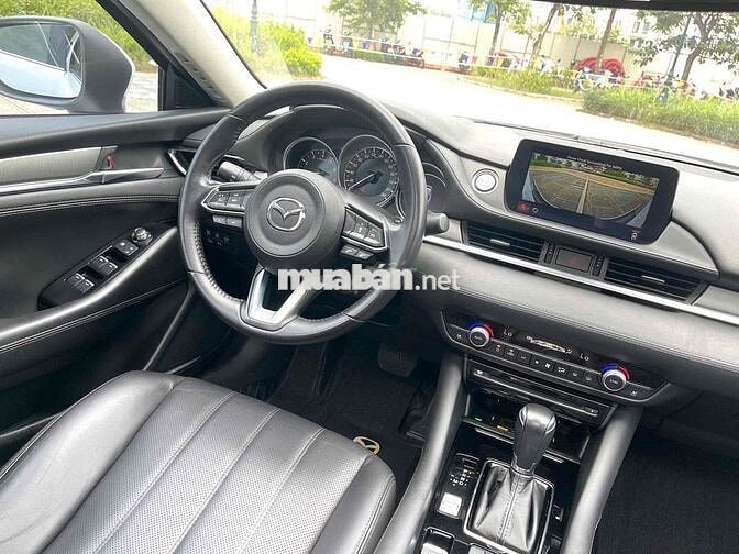 Mazda 6 2.0L Premium tuỳ chọn cao cấp sx 2022