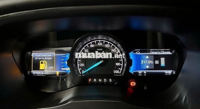 Ford Everest 2018 1 cầu - Chính Hãng - Vay 70%