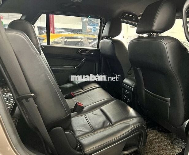 Ford Everest 2018 1 cầu - Chính Hãng - Vay 70%