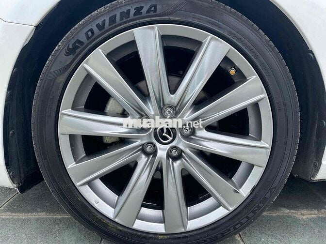 Mazda 6 2.0L Premium tuỳ chọn cao cấp sx 2022