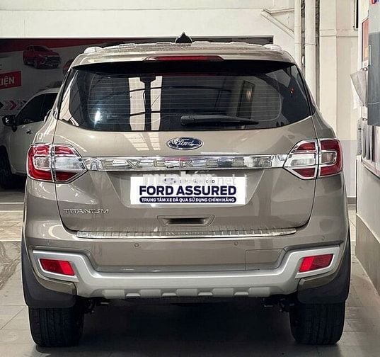 Ford Everest 2018 1 cầu - Chính Hãng - Vay 70%