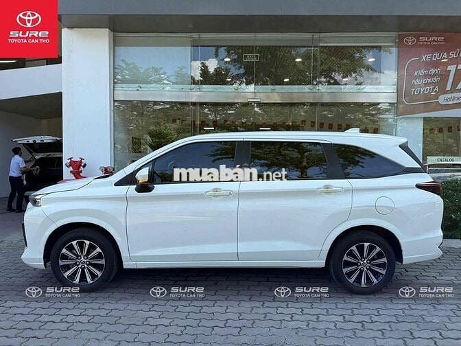 Toyota Avanza Premio 2022 CVT - 12.000 km