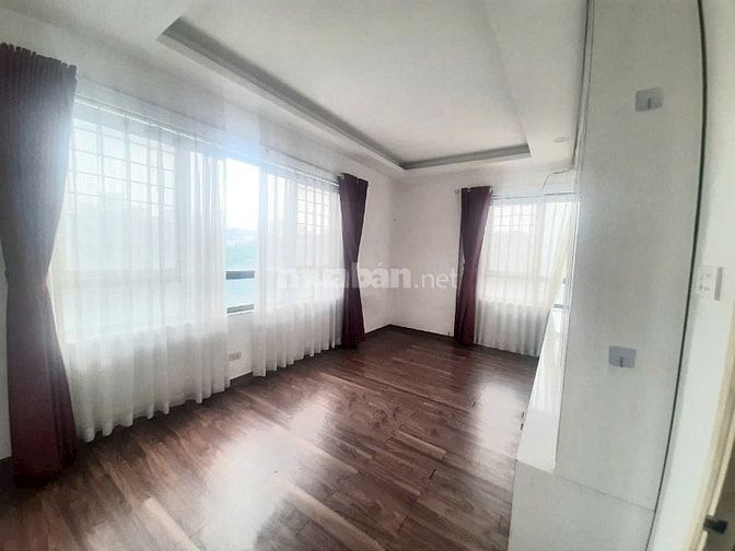 Chủ cần bán gấp căn hộ Housinco 93m, 3pn, ban công ĐN, nội thất Đức