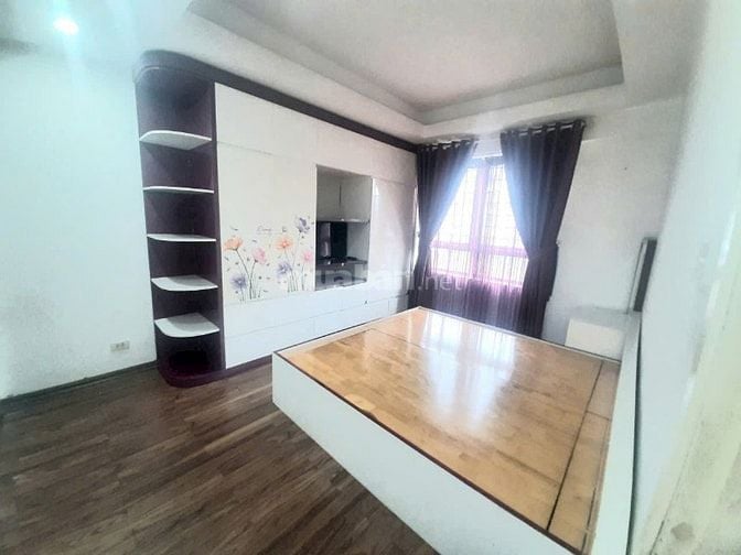 Chủ cần bán gấp căn hộ Housinco 93m, 3pn, ban công ĐN, nội thất Đức