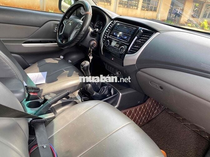 Mitsubishi Triton 2019 4x4 xe 2 cầu zin tuyệt đối