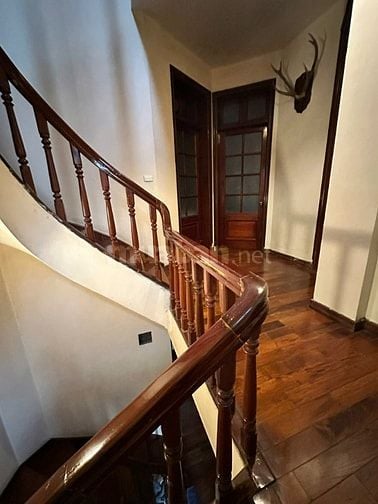 Bán nhà phân lô Láng Hạ - Đống Đa - oto tránh - mt 9.5m - DT 125m 