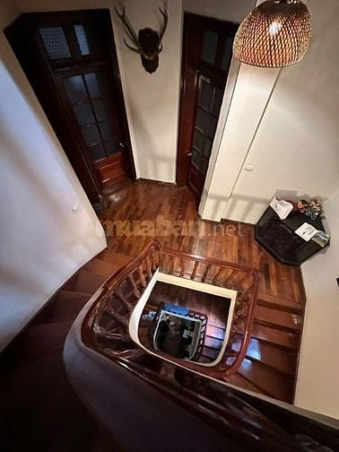 Bán nhà phân lô Láng Hạ - Đống Đa - oto tránh - mt 9.5m - DT 125m 