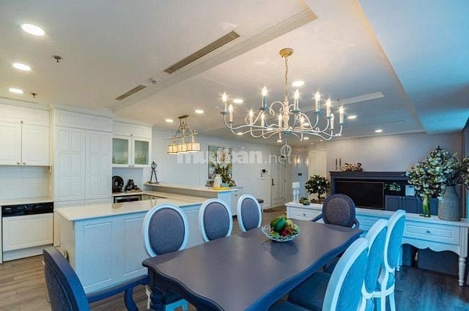 Bán gấp căn hộ Vinhomes Đồng Khởi Quận 1 - 151m2 - 3pn 2wc