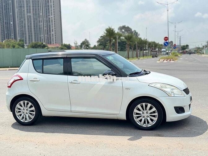Suzuki Swift 2015 1.4 AT 8v đồ chơi 30 siêu ngon