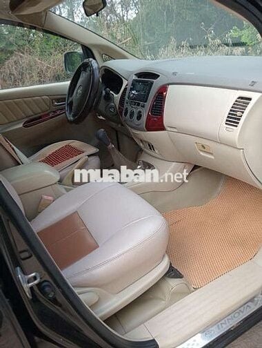 Toyota Innova 2006 G - 25252 km