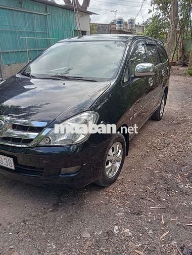 Toyota Innova 2006 G - 25252 km